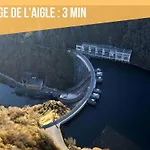 Maison Typique Avec 3 Pour 6 A 8 Personnes