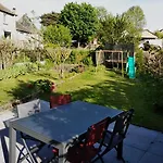 Maison Typique Avec 3 Pour 6 A 8 Personnes *