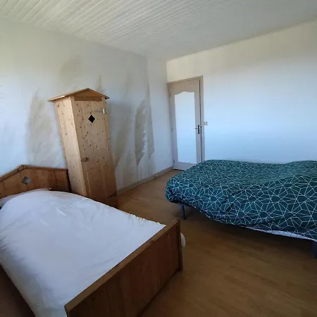 Maison Typique Avec 3 Pour 6 A 8 Personnes Ferienhaus