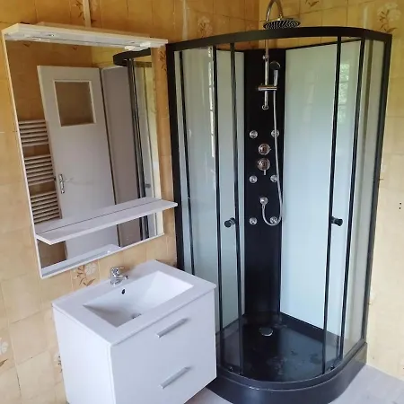 Ferienhaus Maison Typique Avec 3 Pour 6 A 8 Personnes Chalvignac